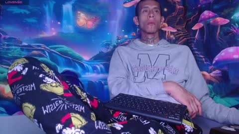 saint boy online show from 01/21/25, 06:00