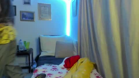 Snapshot of saint_boyy chatting on 12/21/25, 12:40 saint boy online show from 12/21/25, 12:40