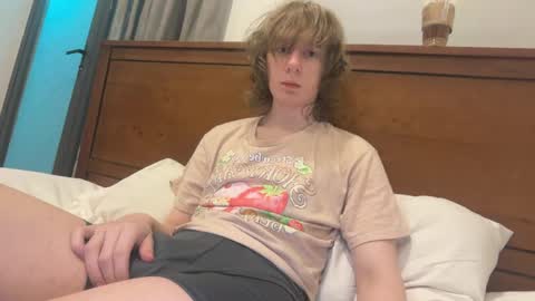saintfawn online show from 05/21/26, 12:17
