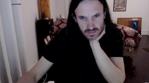 Snapshot of saintreeves chatting on 12/09/24, 03:18 SaintReeves online show from 12/09/24, 03:18