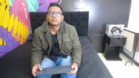 Saipadpuer30 online show from 01/18/25, 04:04