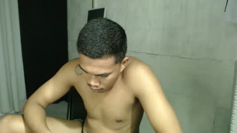 Snapshot of saj_taylor chatting on 10/25/25, 06:57 Taylor online show from 10/25/25, 06:57