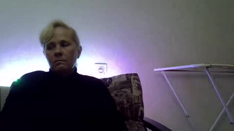 sakura_blonde online show from 12/17/24, 09:16