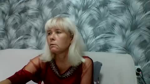 sakura_blonde online show from 09/29/25, 10:31