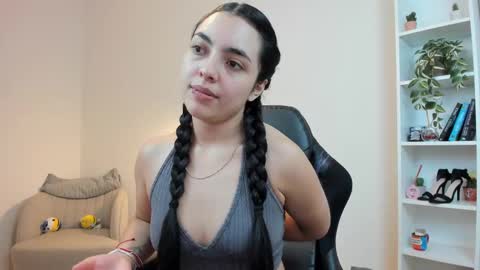 Snapshot of sakura_harper chatting on 03/05/25, 05:40 Sakura Harper online show from 03/05/25, 05:40