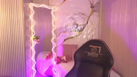  sakura  online show from 04/12/26, 02:49