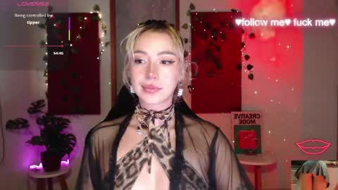 Sakura online show from 04/08/26, 09:31