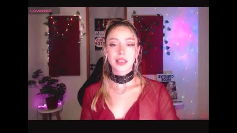 Sakura online show from 04/11/26, 10:47