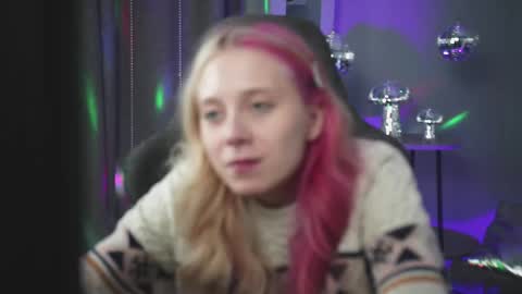 Snapshot of sakurabliss chatting on 10/16/25, 01:01 sakurabliss online show from 10/16/25, 01:01