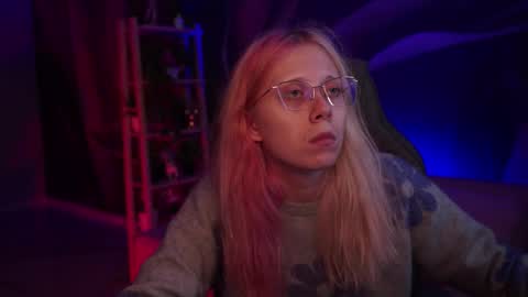 Snapshot of sakurabliss chatting on 10/26/25, 04:57 sakurabliss online show from 10/26/25, 04:57