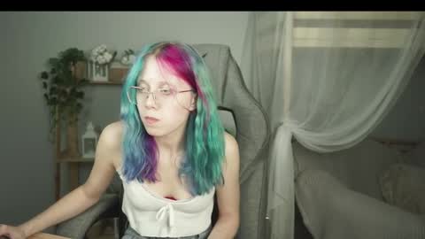 Snapshot of sakurabliss chatting on 11/10/25, 05:01 sakurabliss online show from 11/10/25, 05:01