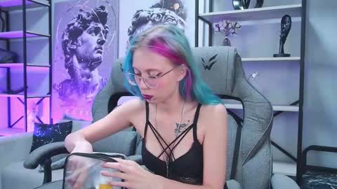 Snapshot of sakurabliss chatting on 12/05/25, 02:53 sakurabliss online show from 12/05/25, 02:53