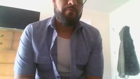 sal cumplaciente online show from 10/15/25, 05:57