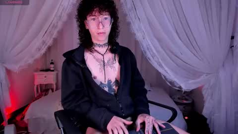 Sam online show from 02/04/26, 05:08