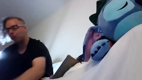 salis1981 online show from 02/04/25, 01:23