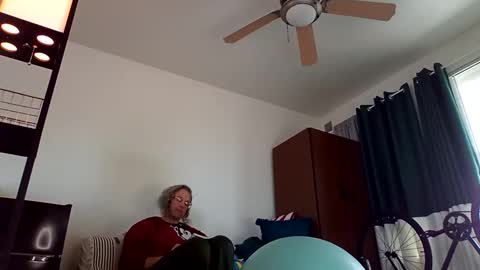 salis1981 online show from 02/16/25, 11:59