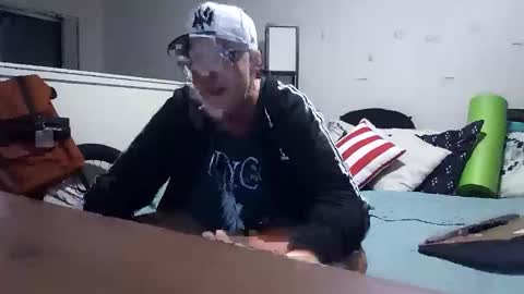 salis1981 online show from 12/23/25, 01:14