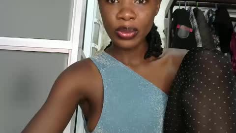 sally_beauty2023 online show from 04/17/26, 08:17