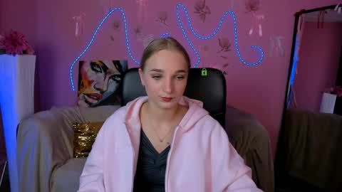 sally_meow online show from 05/02/26, 09:47