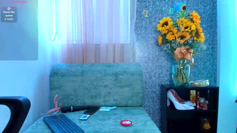 sally_ricci online show from 10/10/25, 11:53