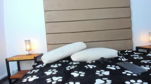 Snapshot of sally_rosses chatting on 02/25/25, 12:03 sally rosses online show from 02/25/25, 12:03