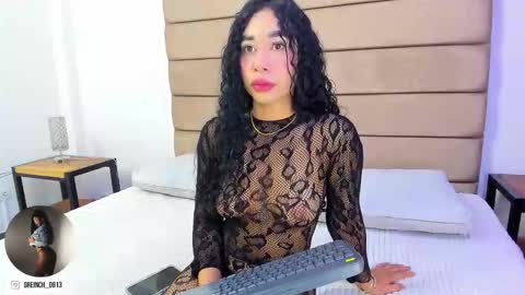 Snapshot of sally_rosses chatting on 11/08/25, 12:16 sally rosses online show from 11/08/25, 12:16