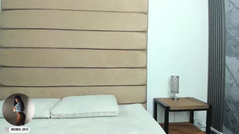 Snapshot of sally_rosses chatting on 12/15/25, 12:20 sally rosses online show from 12/15/25, 12:20