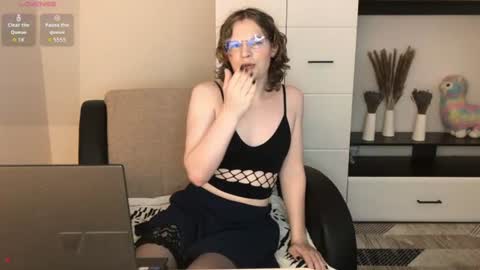 Sally online show from 07/12/26, 08:05