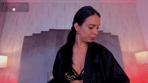 Snapshot of salma_lutz chatting on 07/11/26, 12:41 Marcela online show from 07/11/26, 12:41