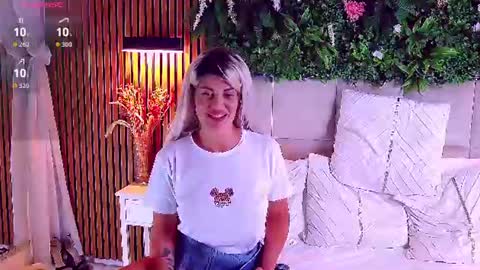 SalmaRoze online show from 08/09/26, 07:57