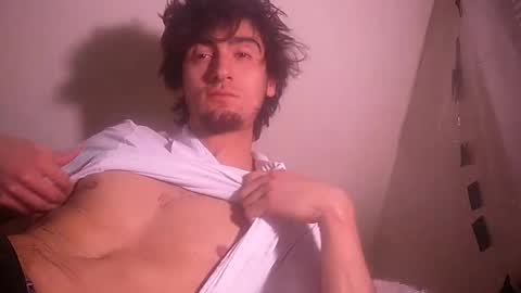 salmonman1305 online show from 02/08/25, 08:52