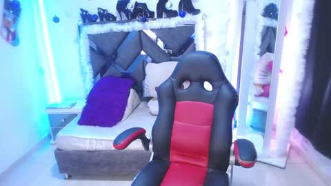 Snapshot of salo_hot01 chatting on 12/23/24, 11:06 SALO HOT online show from 12/23/24, 11:06