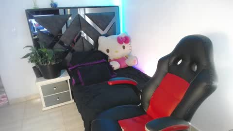 Snapshot of salo_hot01 chatting on 02/21/25, 03:23 SALO HOT online show from 02/21/25, 03:23