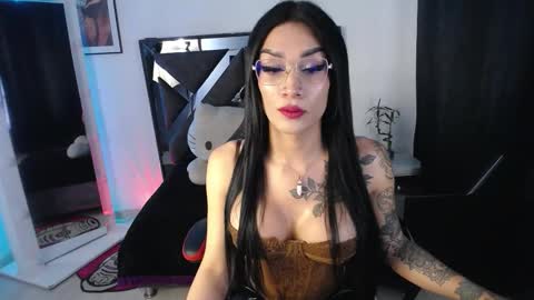 Snapshot of salo_hot01 chatting on 10/24/25, 10:28 SALO HOT online show from 10/24/25, 10:28