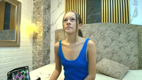 salome_cruxx online show from 01/14/26, 11:27