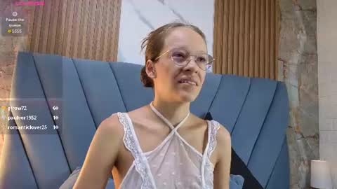 Snapshot of salome_cruxx chatting on 06/18/26, 11:47 salome_cruxx online show from 06/18/26, 11:47