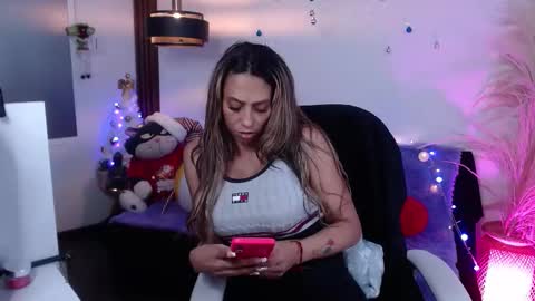 Snapshot of salome_drasin chatting on 12/02/25, 10:27 salome_drasin online show from 12/02/25, 10:27