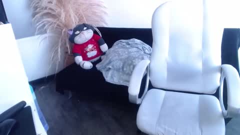 Snapshot of salome_drasin chatting on 01/07/26, 05:15 salome_drasin online show from 01/07/26, 05:15