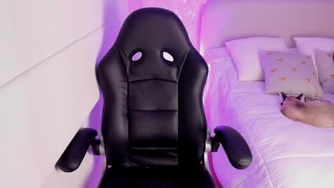 Snapshot of salomee_11 chatting on 01/19/25, 04:01 salo online show from 01/19/25, 04:01