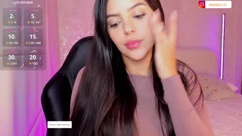 Snapshot of salomee_11 chatting on 03/12/25, 03:13 salo online show from 03/12/25, 03:13