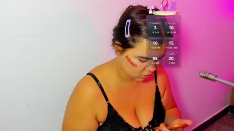 Snapshot of salomee_bigboobs chatting on 05/17/26, 03:59 Salome online show from 05/17/26, 03:59