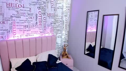 Snapshot of salomee_foxx_ chatting on 12/31/24, 06:02 Salome online show from 12/31/24, 06:02