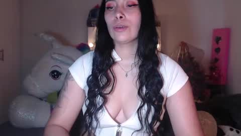 Snapshot of salomefox2 chatting on 12/23/24, 04:12 yenny online show from 12/23/24, 04:12