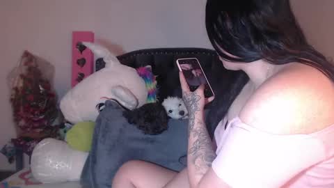 Snapshot of salomefox2 chatting on 02/05/25, 04:06 yenny online show from 02/05/25, 04:06