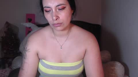 Snapshot of salomefox2 chatting on 02/08/25, 07:26 yenny online show from 02/08/25, 07:26