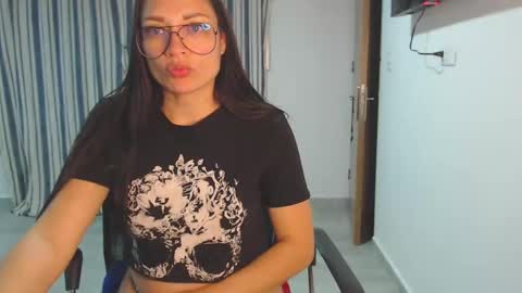 Snapshot of salomesaints chatting on 01/10/25, 02:14 salome online show from 01/10/25, 02:14