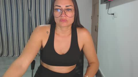 Snapshot of salomesaints chatting on 09/11/25, 12:11 salome online show from 09/11/25, 12:11