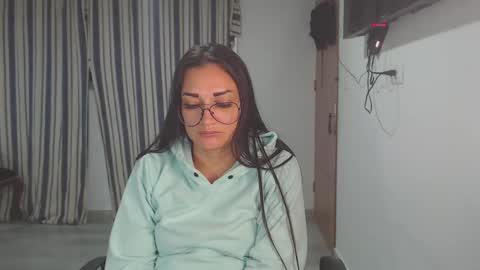 Snapshot of salomesaints chatting on 10/17/25, 01:53 salome online show from 10/17/25, 01:53