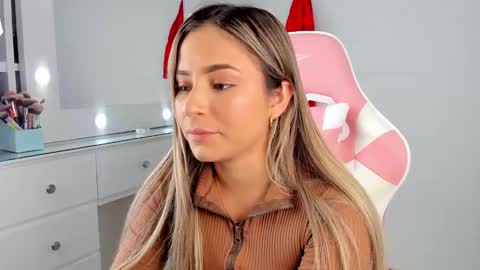 Salome online show from 02/25/25, 02:47