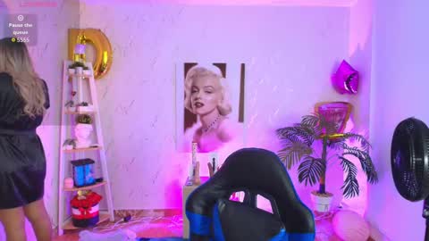 Snapshot of saloomee__ chatting on 10/09/25, 11:08 SALOME online show from 10/09/25, 11:08